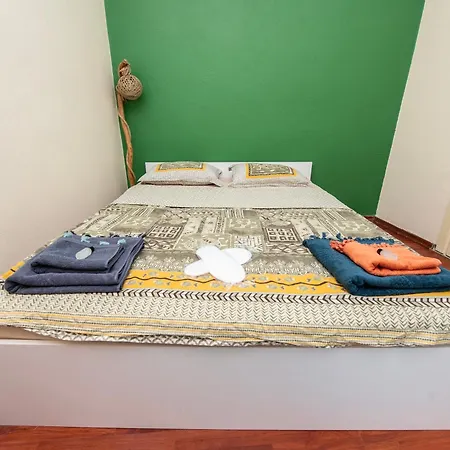 Apartament Kadikoey Bogada 4+1 Full Esyali Daire